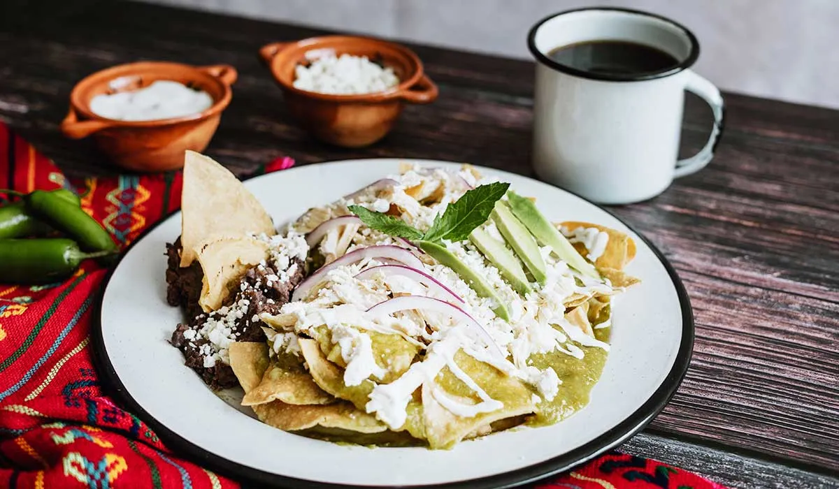 receta de chilaquiles rellenos