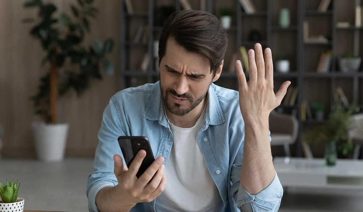 lo que representa bloquear a alguien en redes sociales