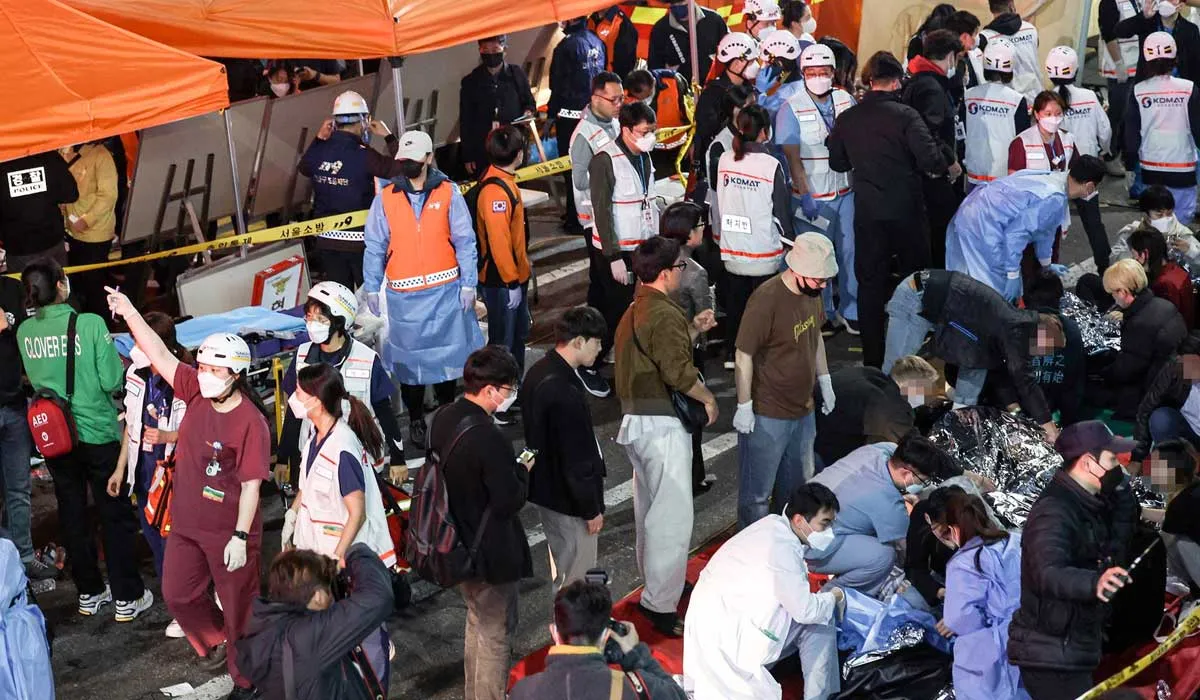 protégete de otras personas si te encuentras en una multitud