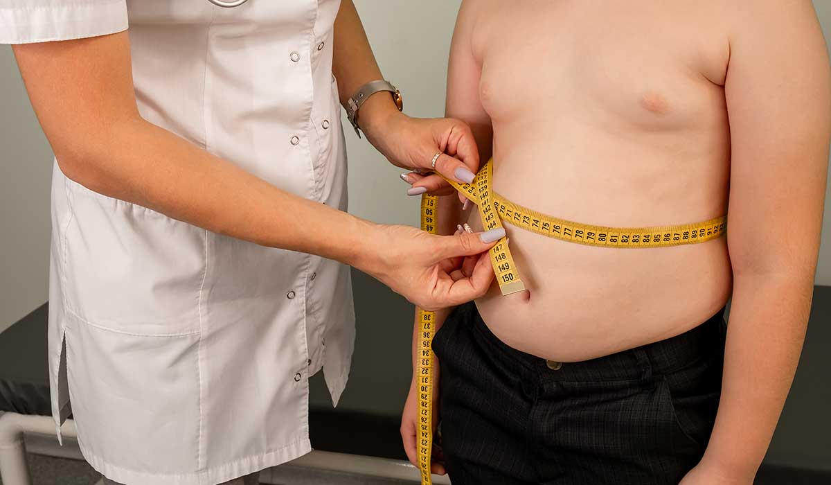 adolescentes con obesidad tienen mala atención médica por culpa de doctores