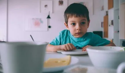 los padres pueden provocar un trastorno alimentario en sus hijos