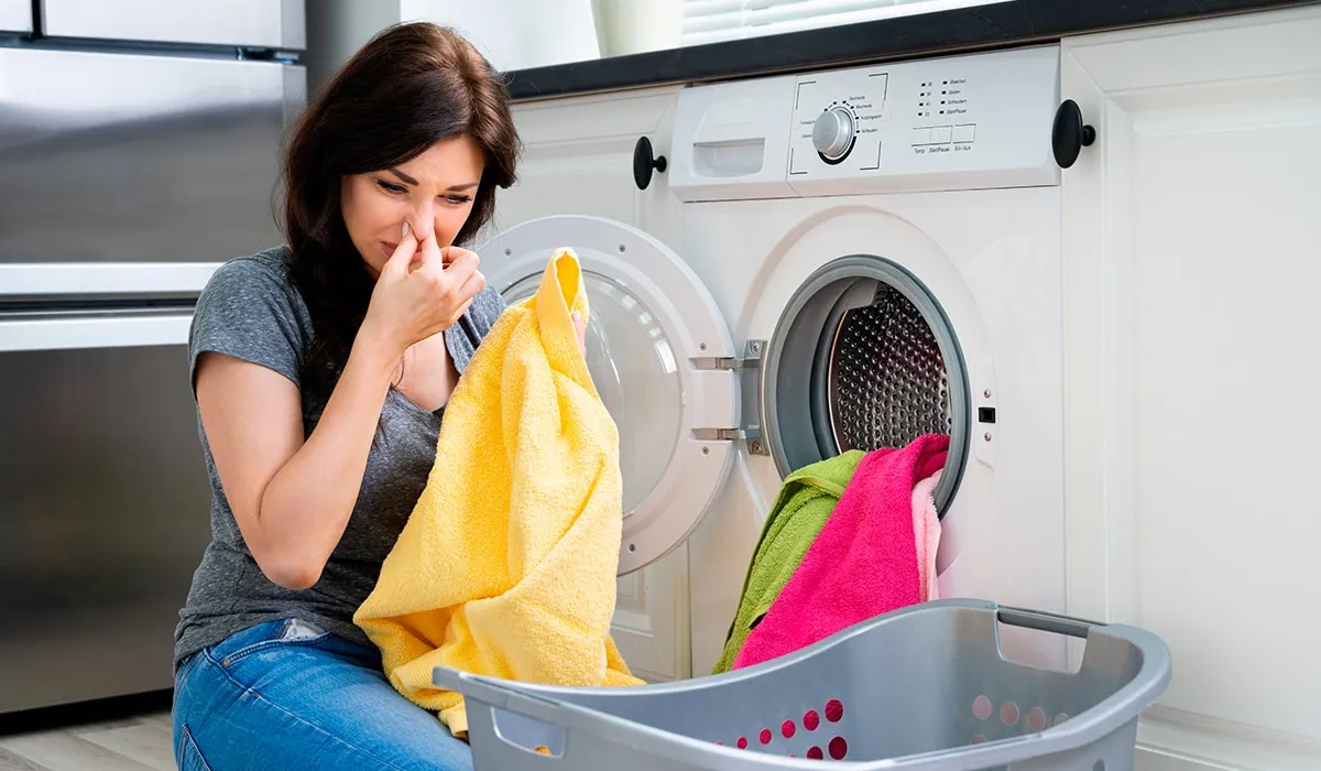 Trucos para eliminar los malos olores de la ropa