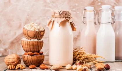 leche de avena y leche de almendras