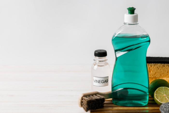 Consejos útiles para limpiar correctamente tus botellas con agua