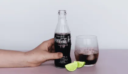 Coca con limón