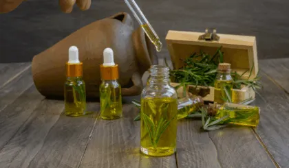 Aceite de romero para el crecimiento del cabello