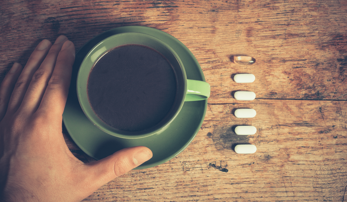 No tomes estos medicamentos con café