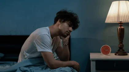 Dormir mal te hace menos feliz y más ansioso