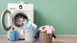 ¿Tu ropa no queda impecable? Errores comunes al usar la lavadora (y cómo evitarlos)