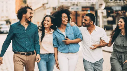 5 razones por las que tener amigos te hace más feliz