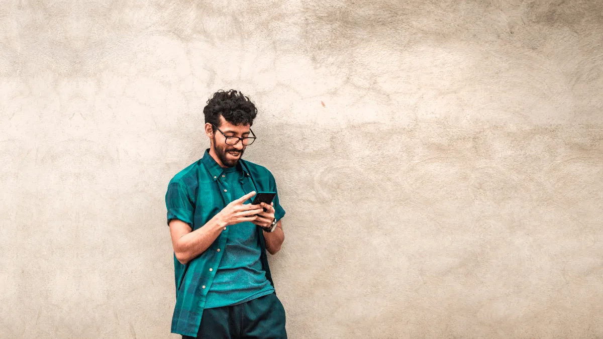 8 lugares donde nunca debes guardar o dejar tu telefono