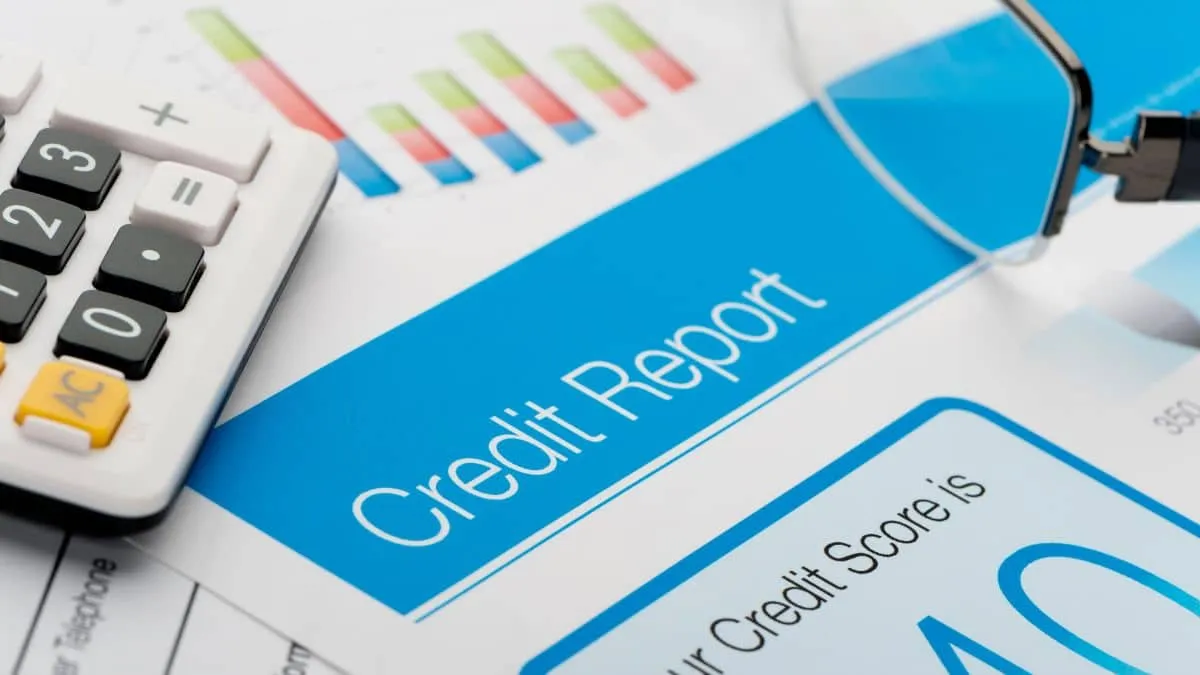 Cuanto tiempo permanece una persona en buro de credito