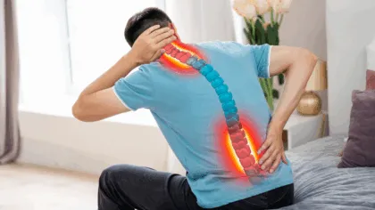 El dolor de espalda es una epidemia silenciosa en México, afectando a 8 de cada 10 personas.