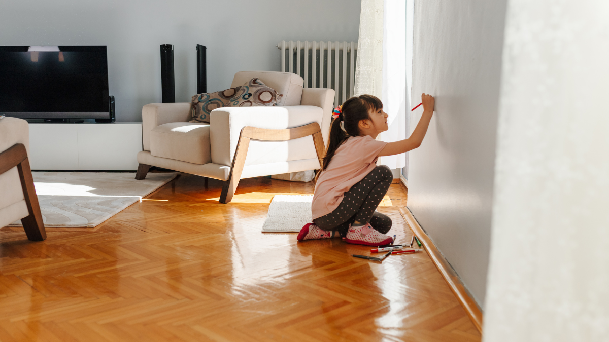 Cómo quitar crayones de la pared en minutos