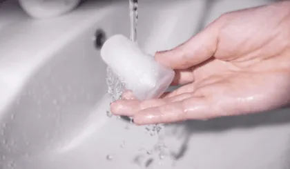 Descubre los beneficios de la piedra de alumbre y si realmente vale la pena usarla.