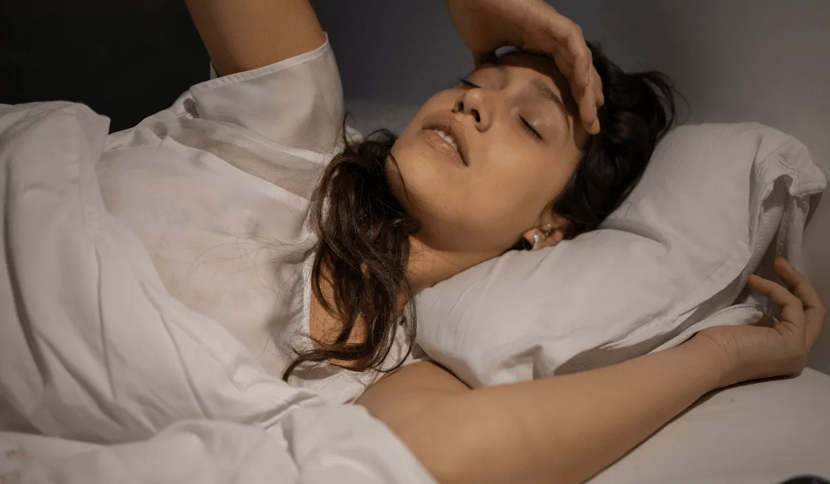 El sueño es un proceso biológico fundamental para la salud física y mental. Cuando este se interrumpe repetidamente, conocido como sueño fragmentado o roto .