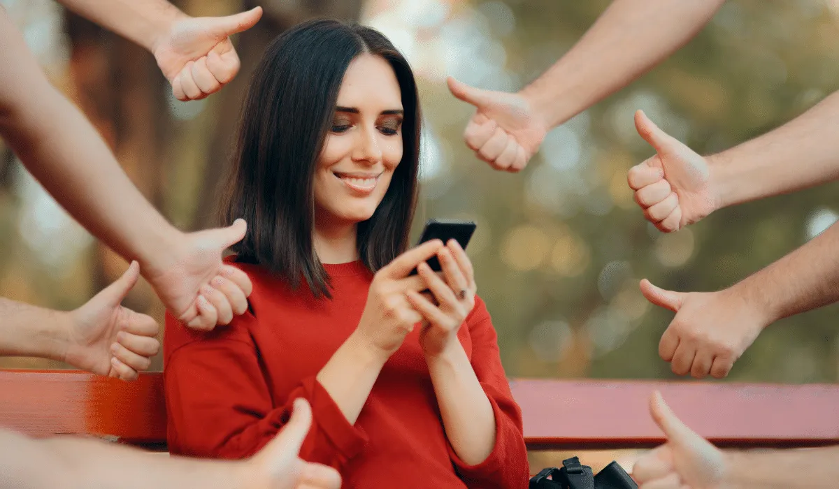 Redes Sociales Amigas o enemigas de nuestro bienestar