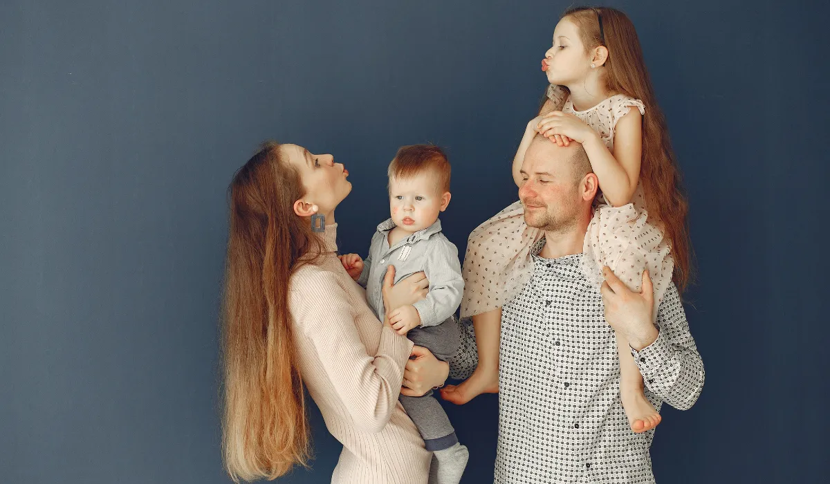 Padres si tienen un hijo favorito, favoritismo parental.