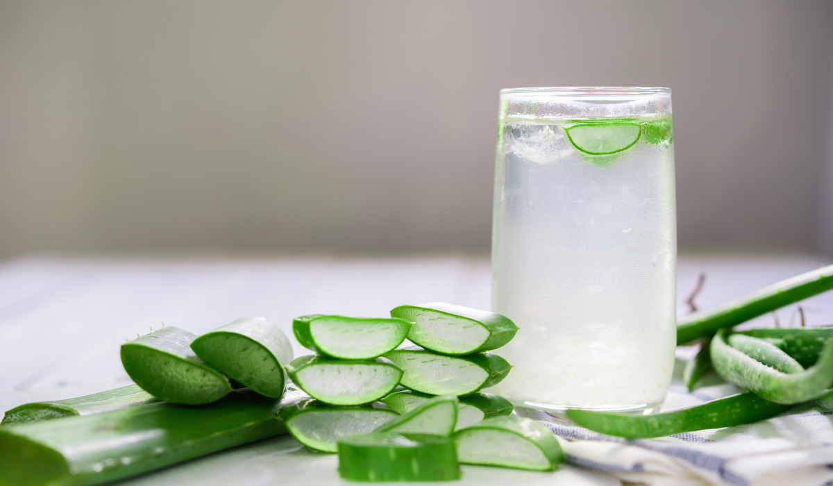 agua de sábila con limón