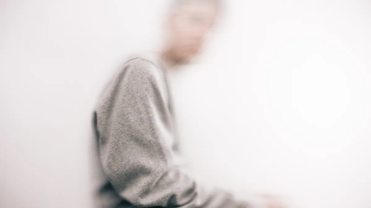 Descubre cómo fortalecer las relaciones que ya tienes puede ser la clave para combatir la soledad y mejorar tu salud mental