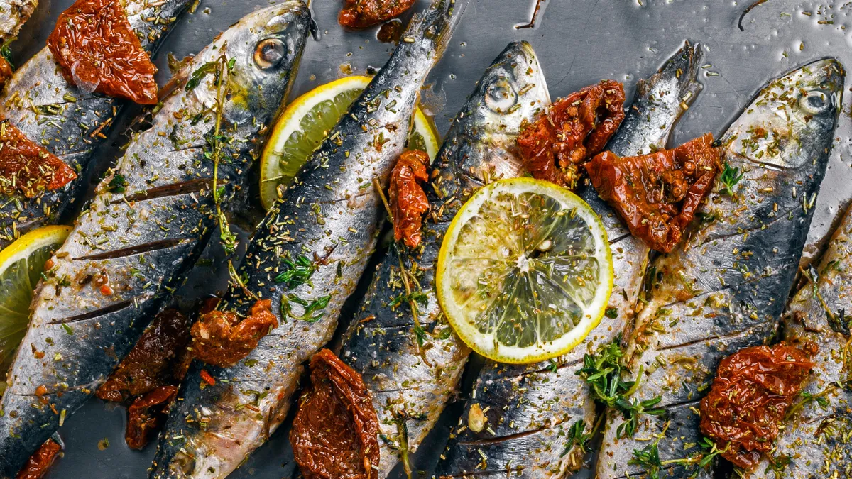 Las sardinas no solo son económicas, sino también una fuente poderosa de nutrientes