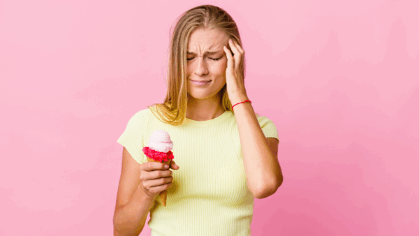 ¿Te duele la cabeza al comer helado? Descubre por qué ocurre la congelación cerebral