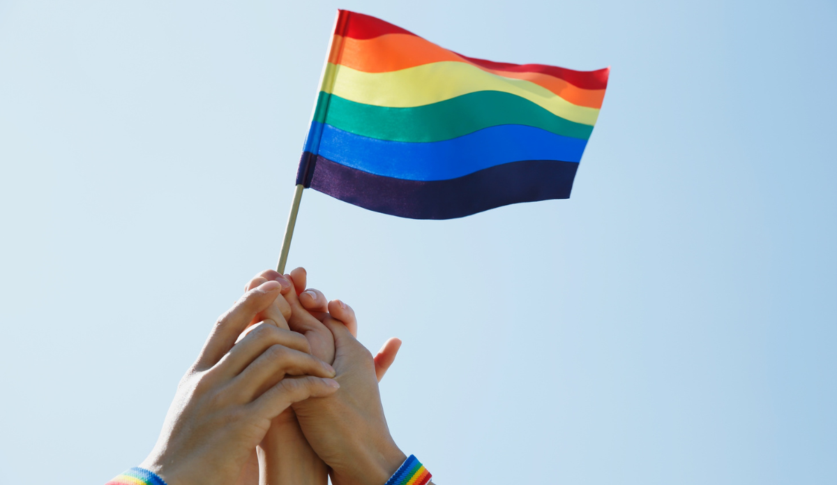“Más que palabras”: el corto que pretende salvar vidas entre la comunidad LGBTQ+