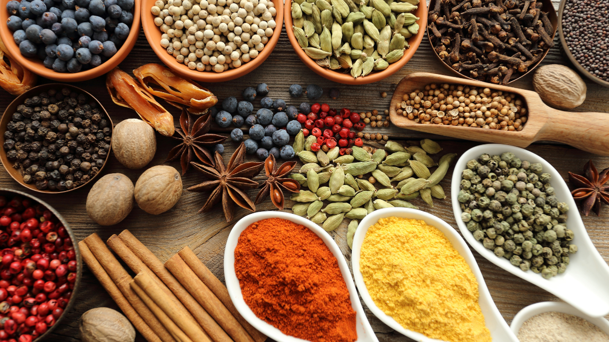 9 especias que pueden ayudarte a adelgazar al acelerar tu metabolismo