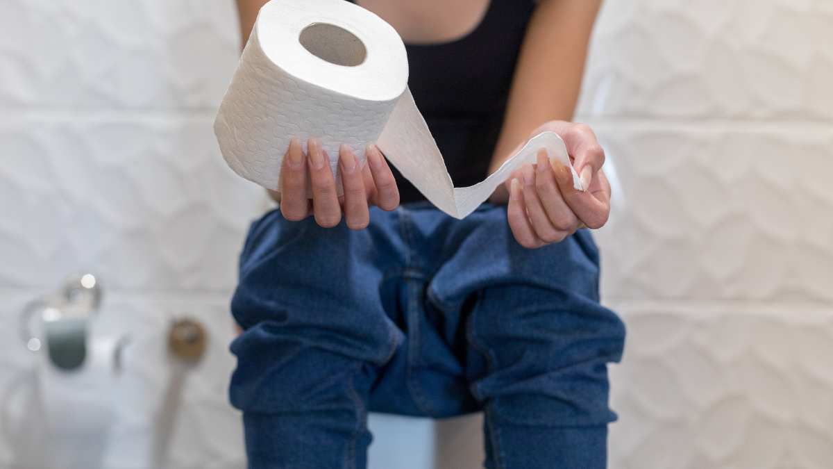 ¿Qué tanto vas al baño? Este dato puede decir mucho sobre tu salud