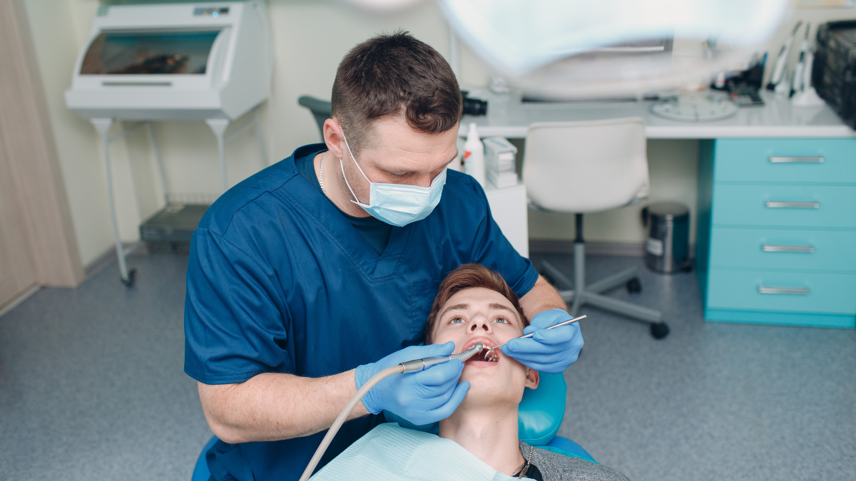 Con qué frecuencia debes acudir al dentista