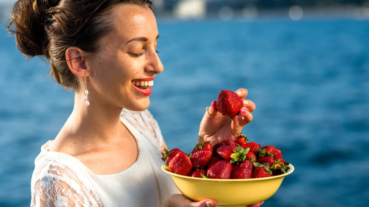 ¿Qué es mejor? Comer fruta antes o después de comer
