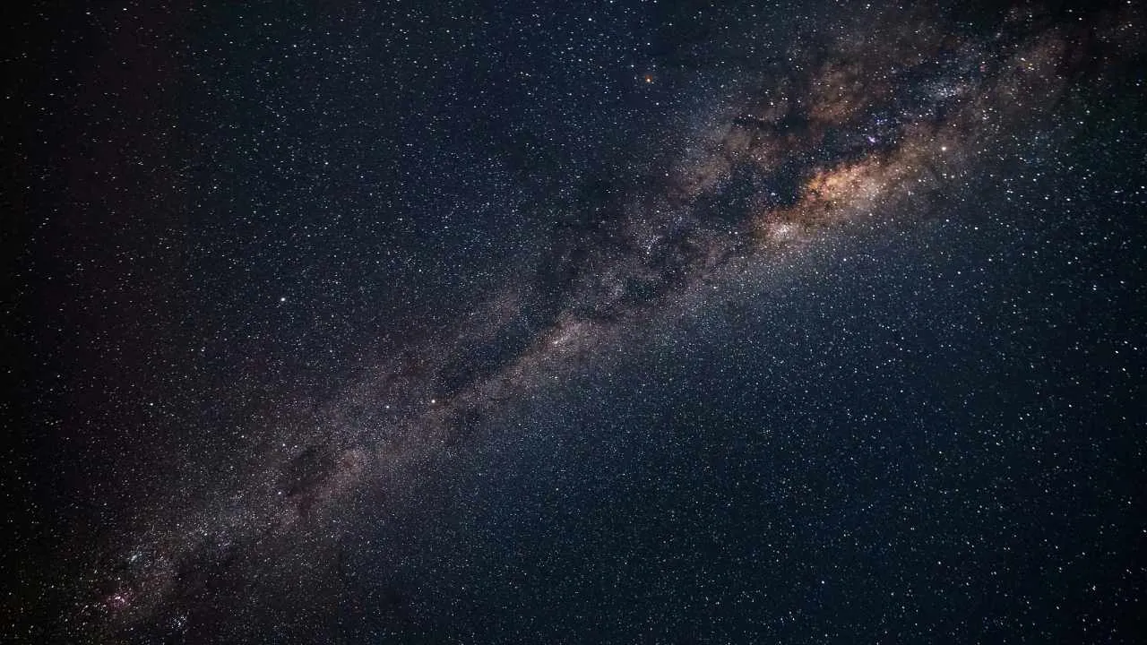 3I/ATLAS sorprende como el objeto interestelar más observado. Foto: Pexels.