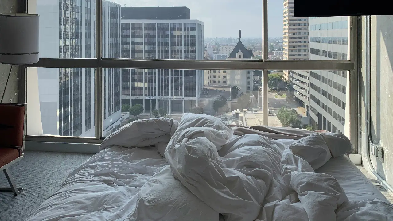 De la cama sin tender a los trastes sucios: el espejo de tus hábitos