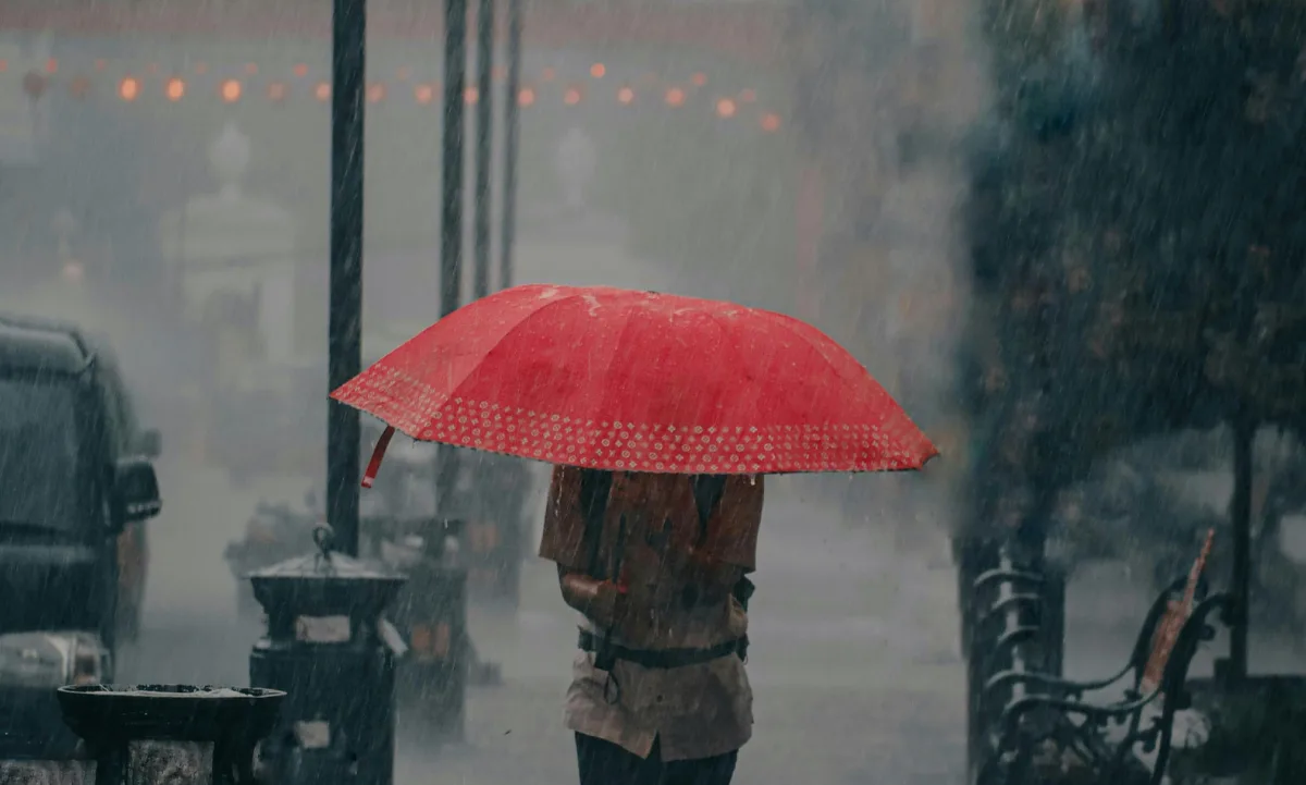 ¡No guardes el paraguas! El fin de la temporada de lluvias 2025 aún está lejos