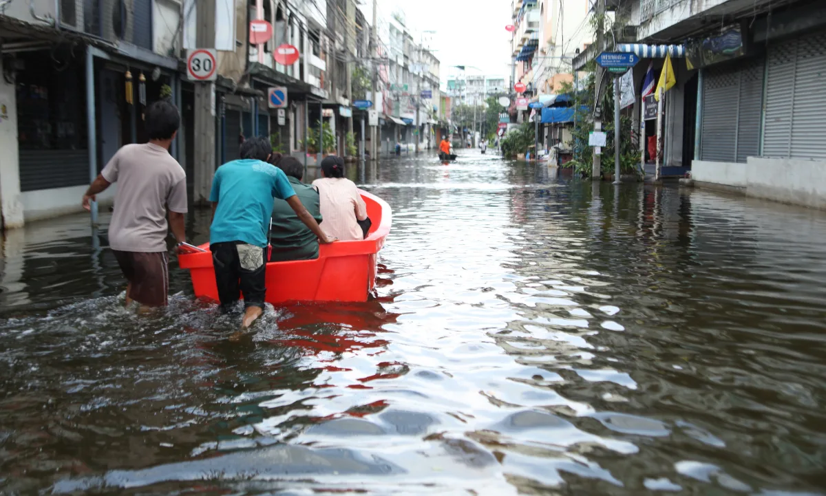 Conoce las enfermedades más frecuentes después de una inundación y cómo mantenerte a salvo.