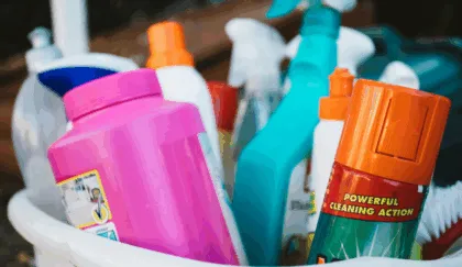 productos de limpieza y pulmones