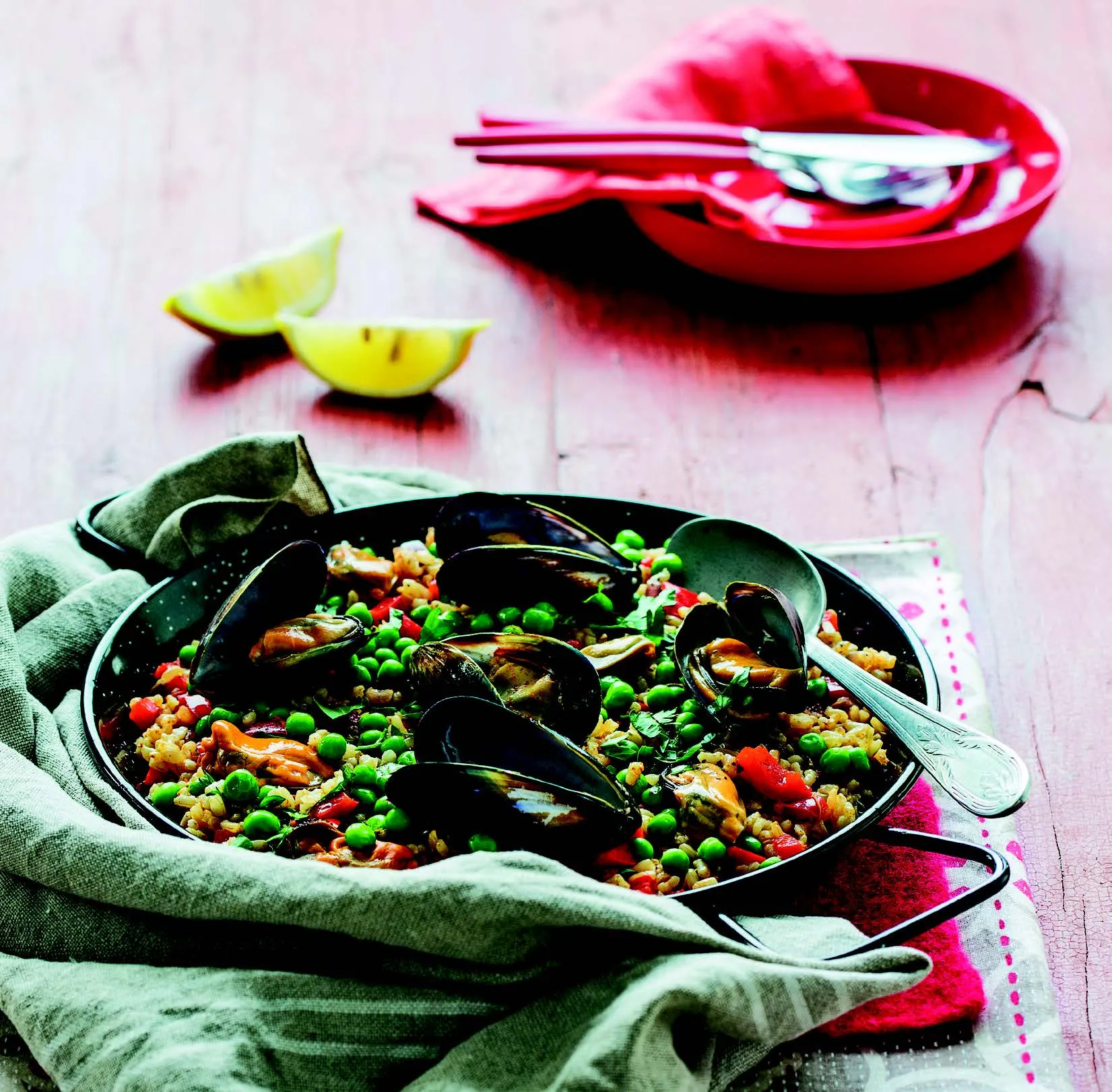 Paella de arroz integral