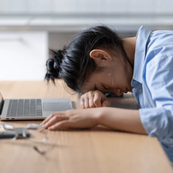 El trabajo te agota: cómo proteger el cerebro del estrés