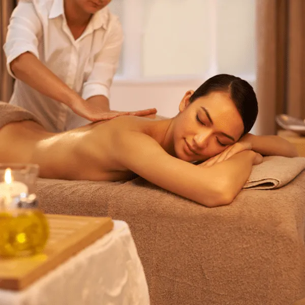 Masaje básico con aromaterapia