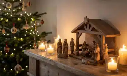 Evita interferencias en tu WiFi durante Navidad: dónde poner el pesebre y qué decoraciones debes alejar del router.