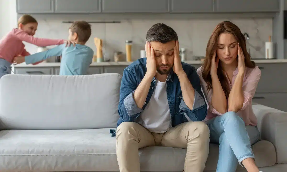 estrés parental y cerebro infantil, así les afecta