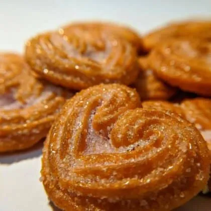 Evitar estos alimentos puede no solo ayudarte a mantener una piel más joven, sino también a mejorar tu salud en general.