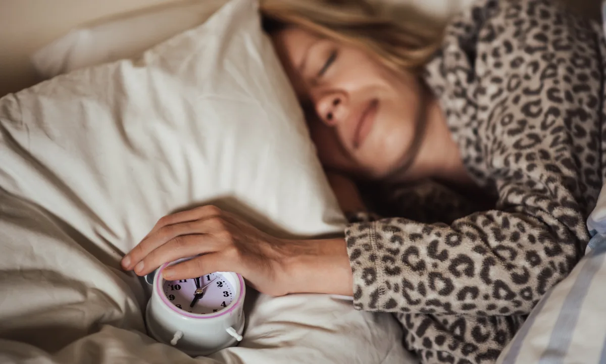 Hábito nocturno que aumenta riesgo de derrame cerebral según expertos