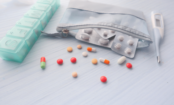 Uso correcto del pastillero: evita errores con tus medicamentos