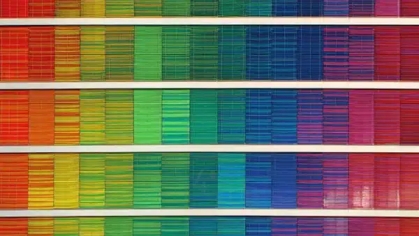 ¿Quién inventó los nombres de los colores